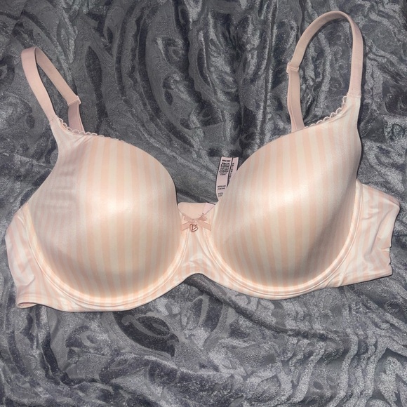 Victoria’s Secret bra - Picture 1 of 3